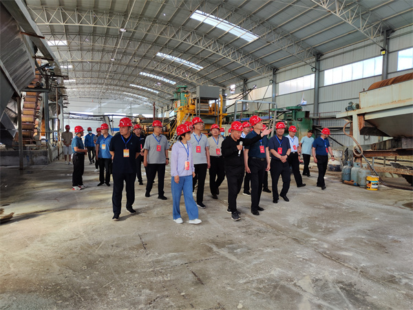 ���ʡ�(�й���)���޹�˾����